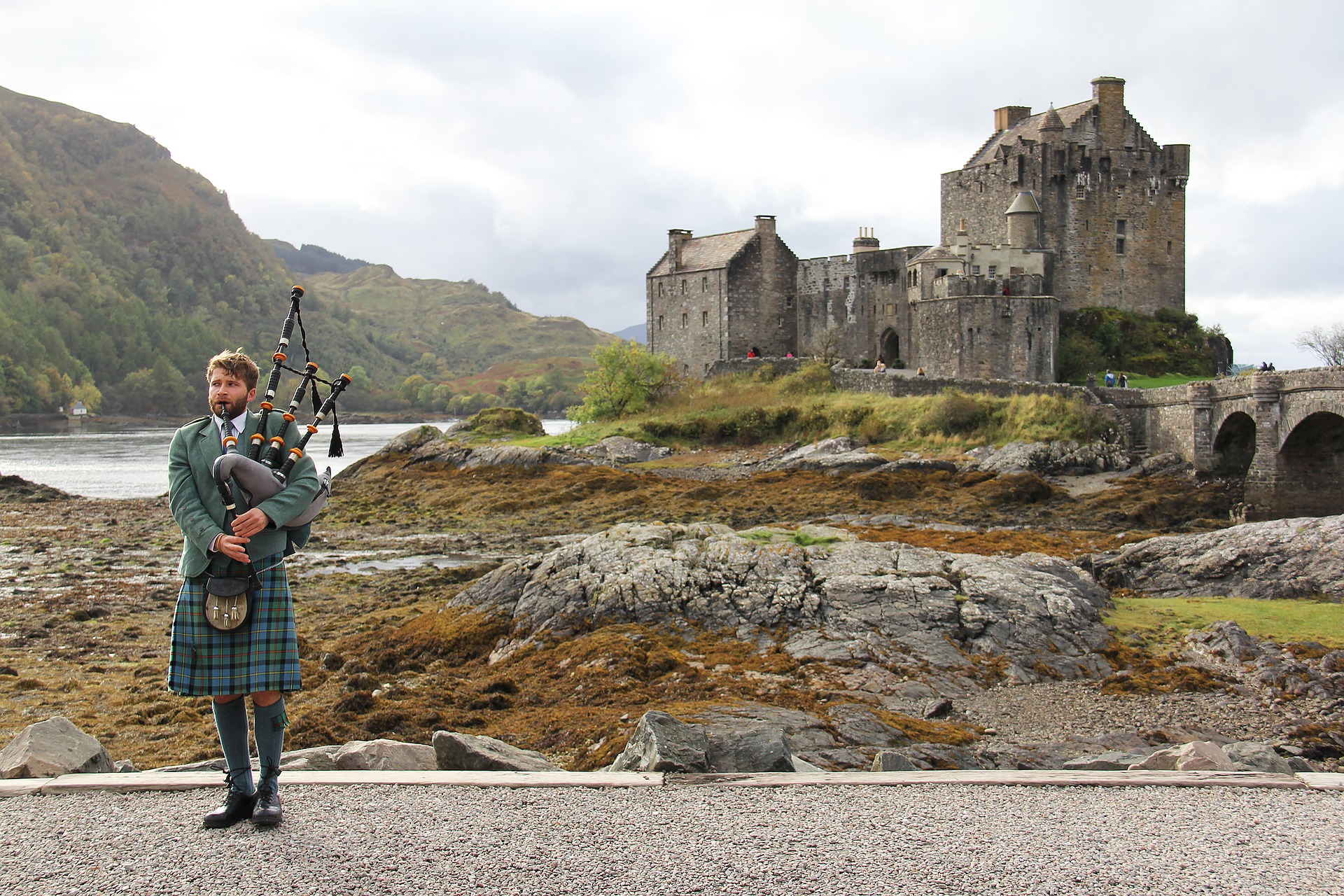 bagpipes-3031448_1920