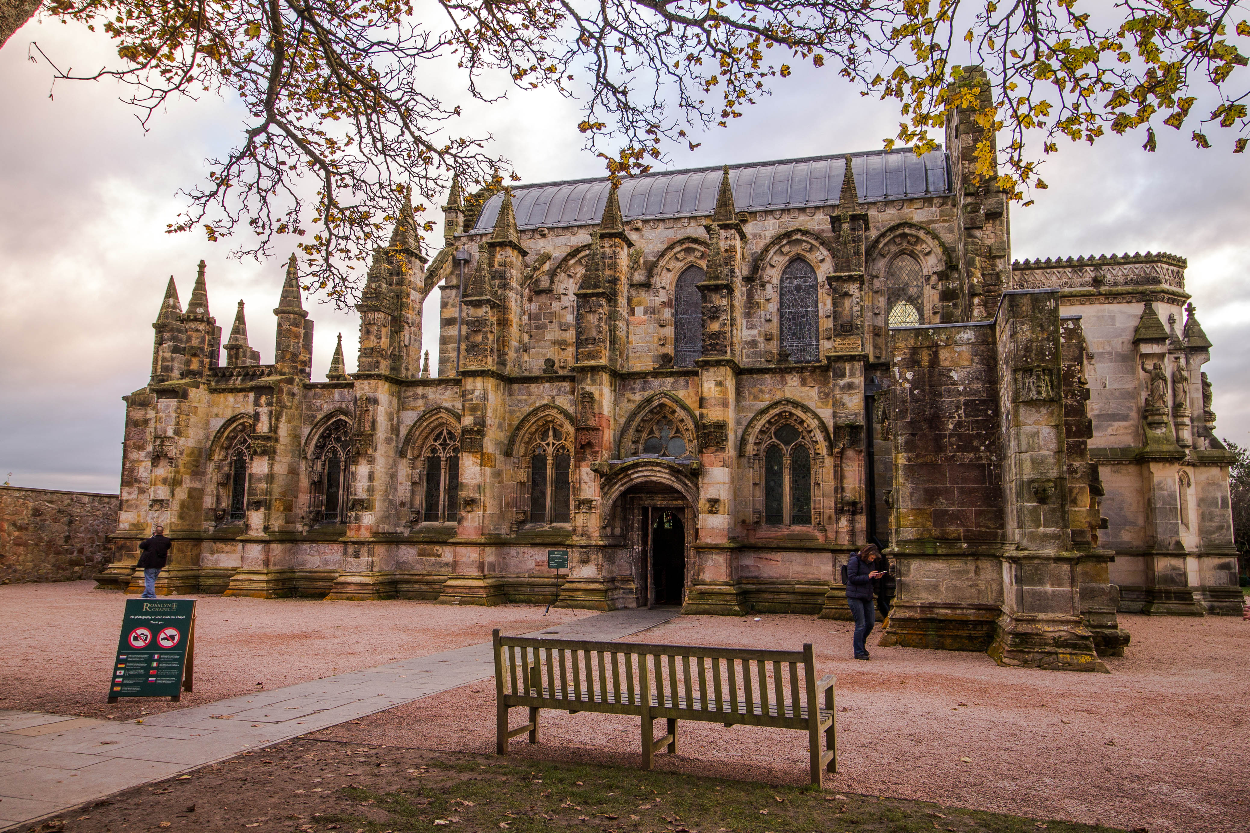 rosslyn-chapel-scotland-BeatriceRoat