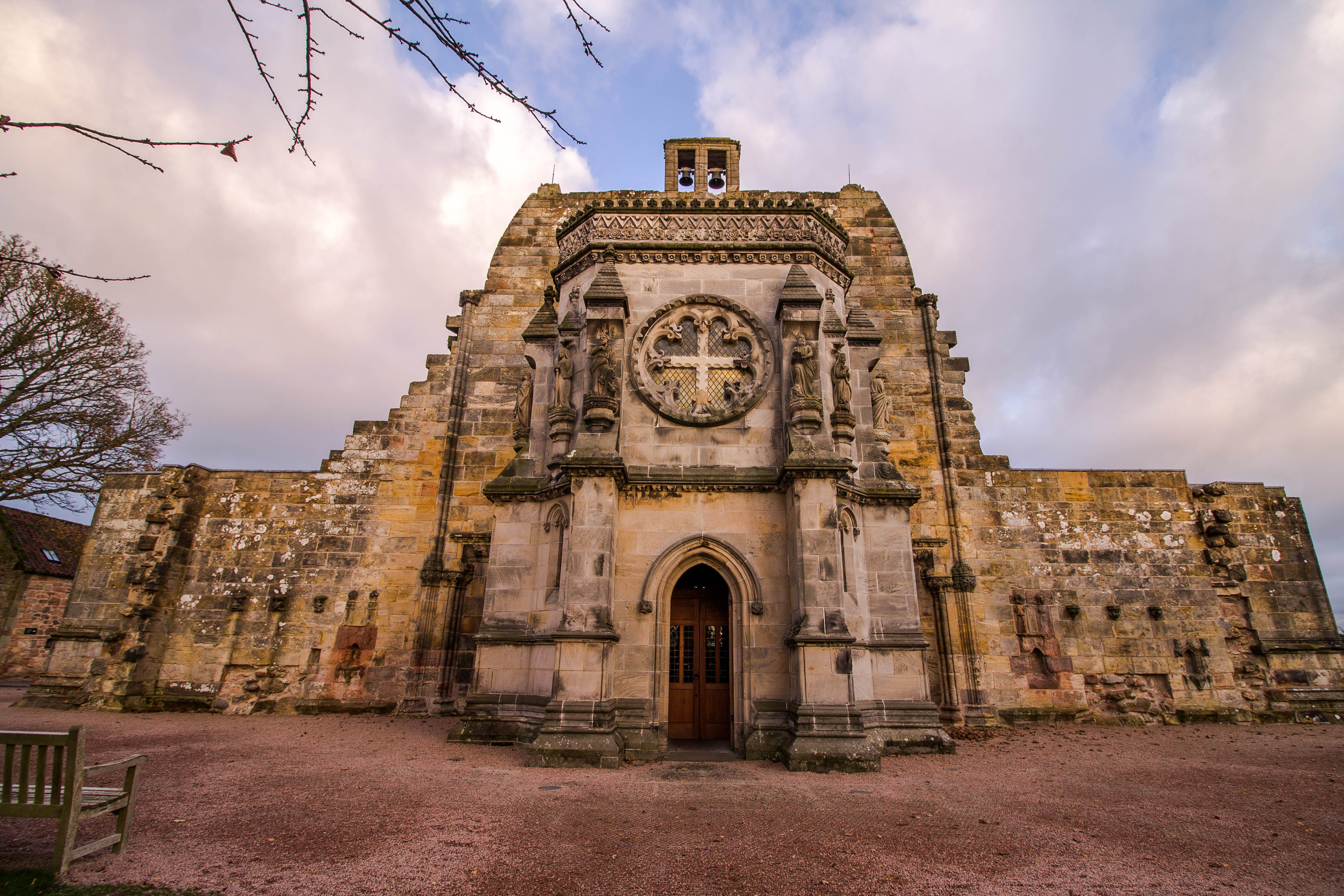 Rosslyn-Chapel-Scotland-BeatriceRoat
