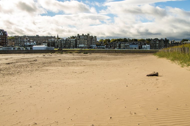 West-Sand-Saint-Andrews-BeatriceRoat