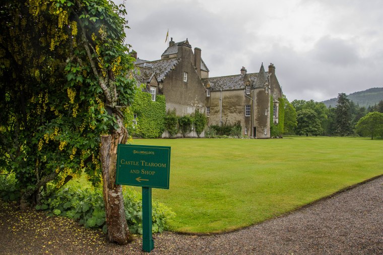 Ballindalloch Castle-BeatriceRoat