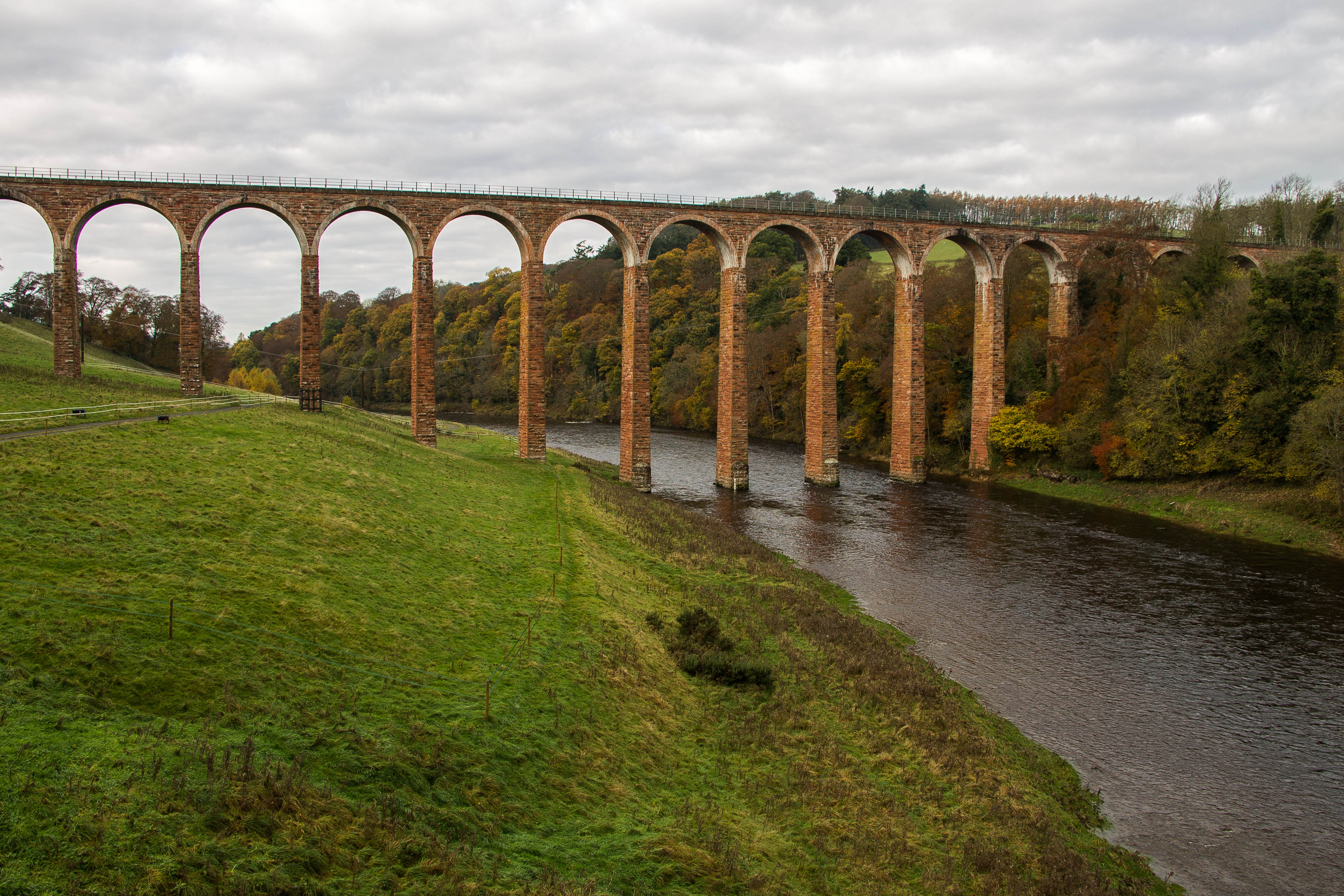 LeaderfootViaduct-Scotland-BeatriceRoat