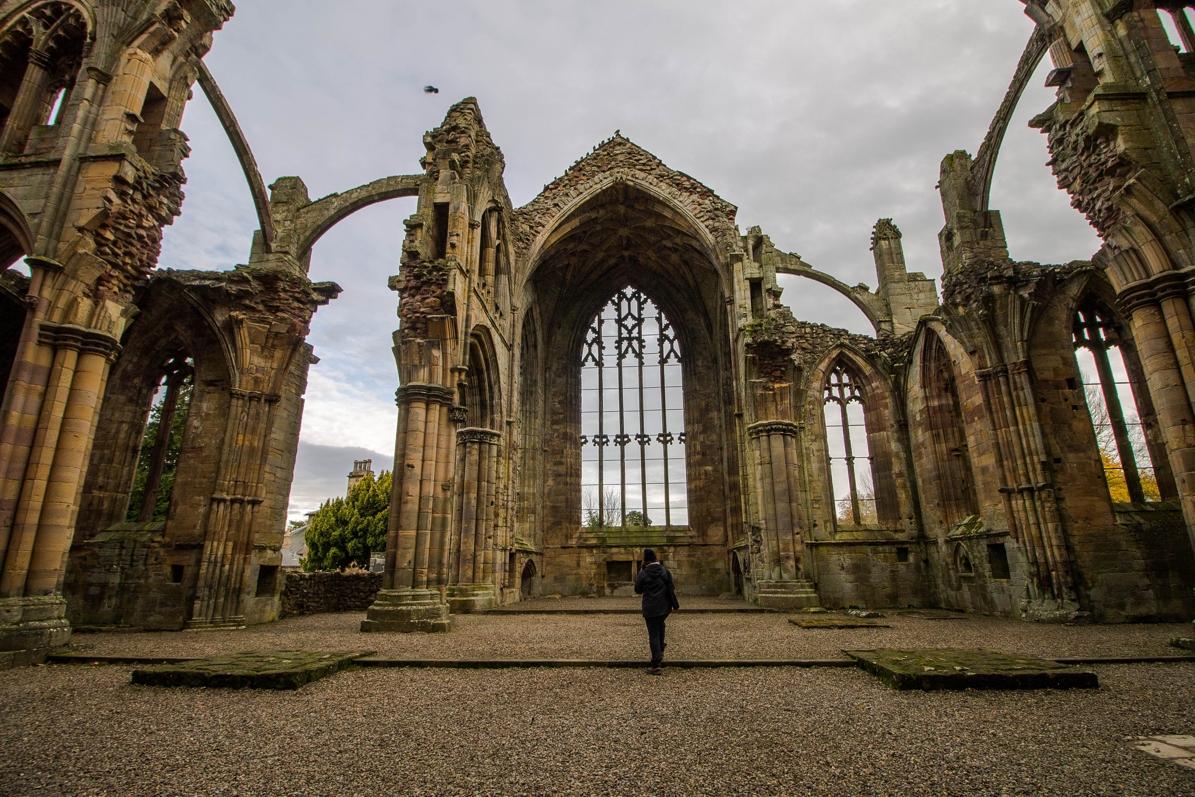 Melrose-Abbey-Scotland-BeatriceRoat