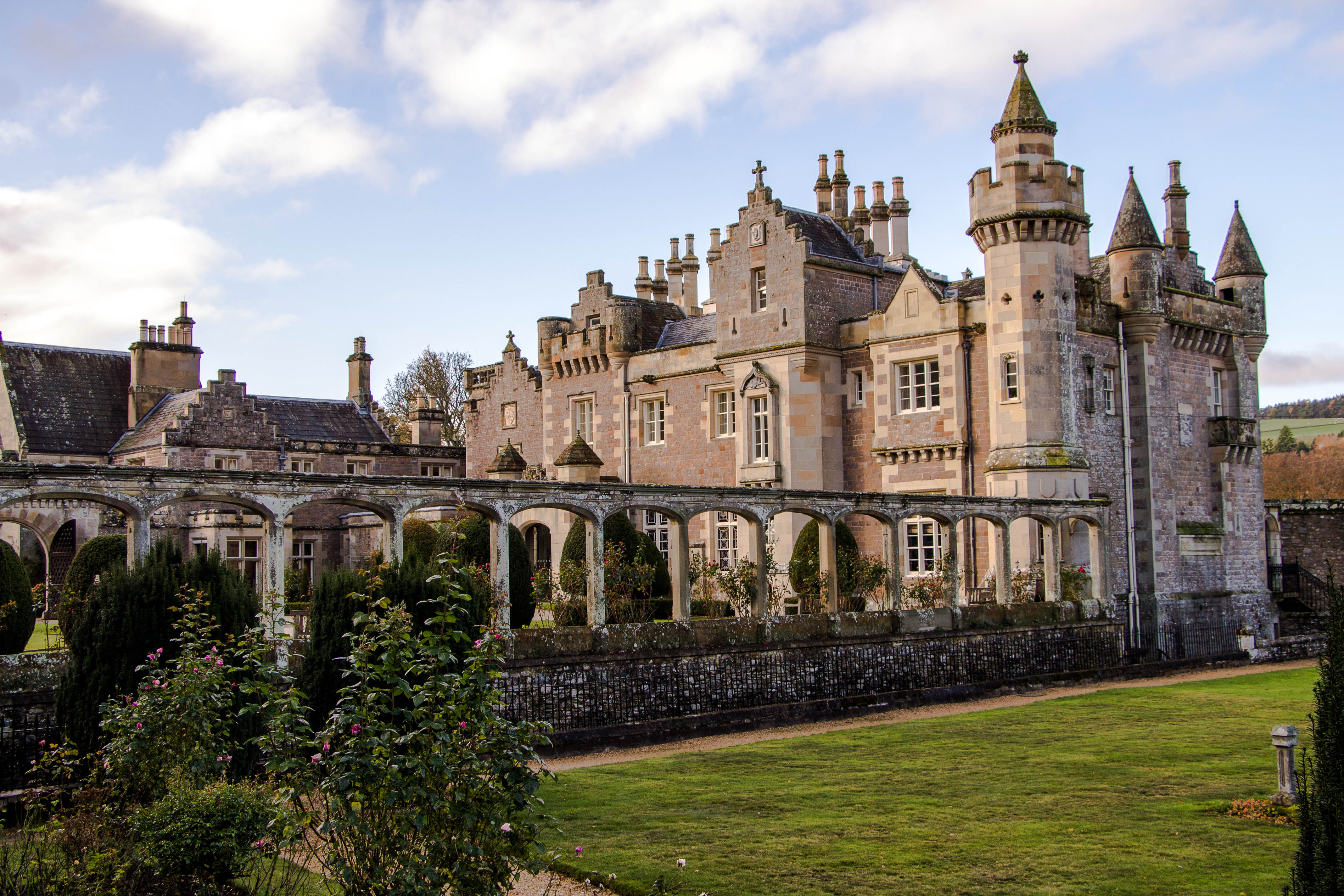 Abbotsford House-Scotland-BeatriceRoat