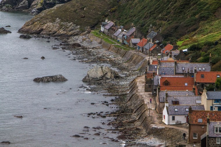 Crovie-Scotland-BeatriceRoat