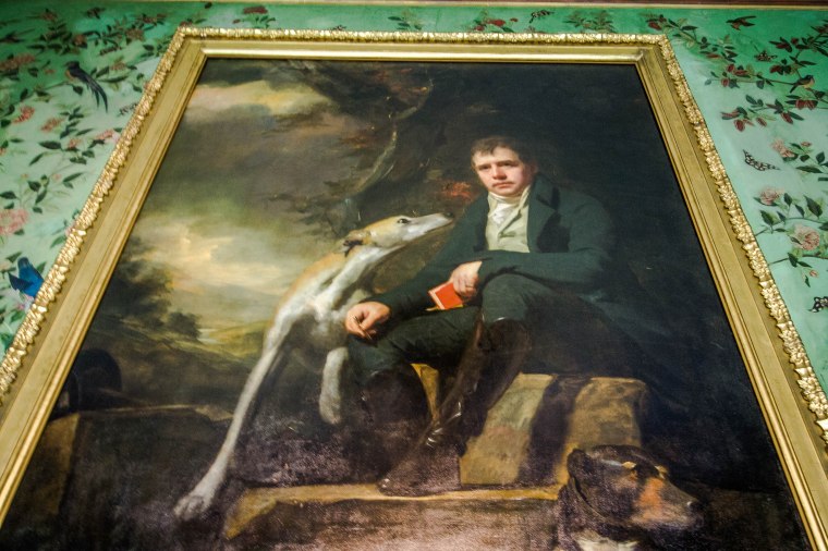 Abbotsford-House-Scotland-BeatriceRoat